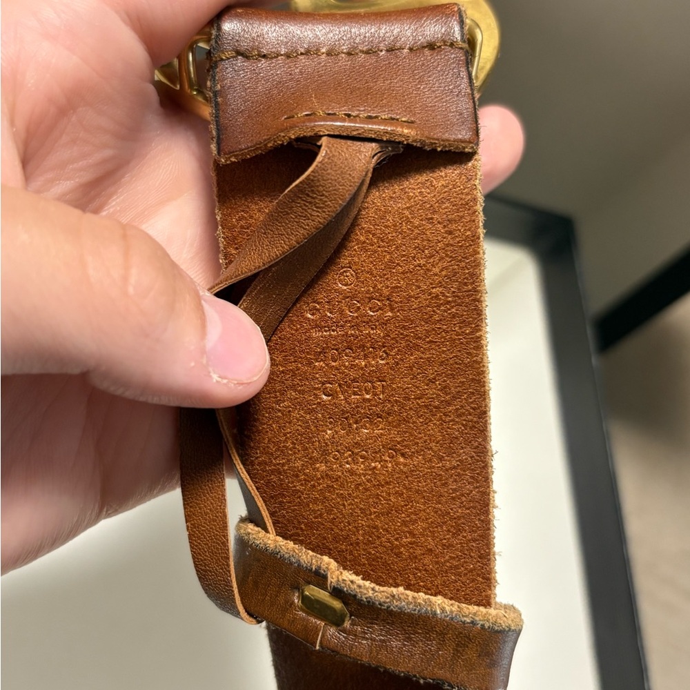 Gucci Tan Leather Belt with Gold Accents - Picture 4 of 4